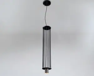 Lampa wisząca IHI BLACK z końcowkami w kolorze chrom SHILO DOHAR